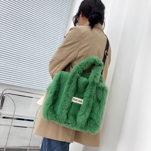 Sac à main fourre-tout <span class=keywords><strong>en</strong></span> fausse <span class=keywords><strong>fourrure</strong></span> moelleuse pour femme, sac à bandoulière <span class=keywords><strong>en</strong></span> peluche pour l'hiver, idéal pour les filles - Direct Usine - Product Image 2