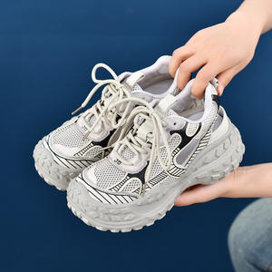 2025 été respirant femmes Durian sport chaussures de voyage à la mode maille Surface semelle épaisse Fitness marche en gros Spot - Product Image 2