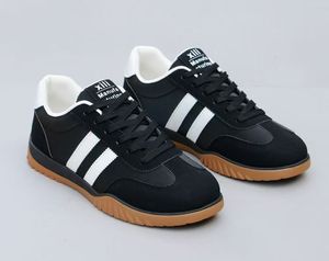 Nuove Scarpe Sportive e Casual alla Moda Primavera-Estate 2026, Traspiranti, Trendy, Unisex con Suola Intermedia in PU - Product Image 4