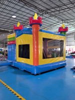 Château gonflable commercial en PVC pour enfants, idéal pour les fêtes et les jeux.
