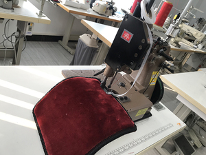 Machine à coudre surjeteuse industrielle électrique à entraînement direct double ligne, pied entraîneur, haute vitesse, pour la <span class=keywords><strong>couture</strong></span> des bords de tapis - Product Image 2