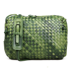 2025 nuevo bolso tejido a mano de moda bandolera bolso de un solo hombro piel de oveja bolso de mujer de cuero genuino color degradado - Product Image 1