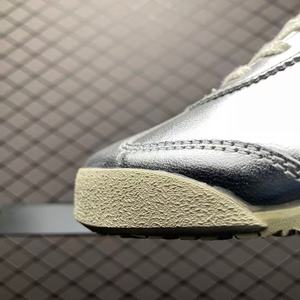 รองเท้าวิ่งคุณภาพสูง ดีไซน์หรูหรา หน้าผ้าตาข่าย ออกแบบโดยดีไซเนอร์ชั้นนำ ระบายอากาศได้ดี ทันสมัย พร้อมโลโก้ที่ปรับแต่งได้ - Product Image 4