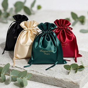 Pochette de voyage réutilisable, lavable, écologique, de haute qualité, avec logo personnalisé, en satin de soie couleur bonbon, avec cordon de serrage, pour bijoux. - Product Image 3