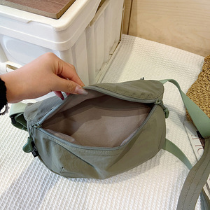 Bolso Bandolera Impermeable Ultraligero de Verano Estilo Japonés para Logotipo, de Nylon Unisex, Versátil, Tipo Sillín de un Solo Hombro - Product Image 4