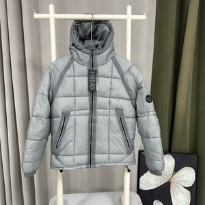 Cappotto Casual da Uomo Yufan Traspirante con Cappuccio e Chiusura a Cerniera, 90% Piumino, Giacca Imbottita Spessa - Product Image 6
