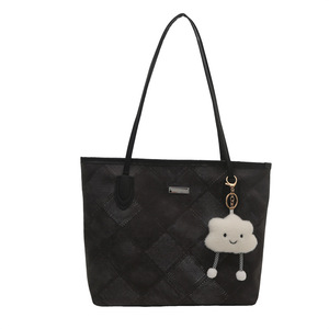 Nouveau <span class=keywords><strong>sac</strong></span> à bandoulière pour femme de grande capacité, tendance et simple, avec un <span class=keywords><strong>sac</strong></span> fourre-tout texturé - Product Image 5