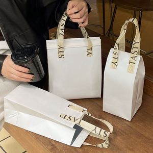 Sac isotherme jetable en aluminium pour boissons à emporter, idéal pour desserts, thé au lait, traiteur, non-tissé, commercial, portable - Product Image 4