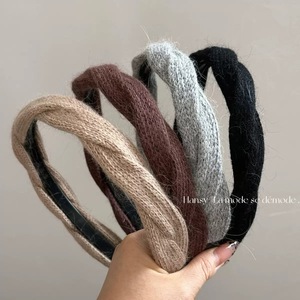 ที่คาดผมไหมพรมถักแบบไขว้สำหรับผู้หญิง ทรงสูง ประดับผม สำหรับฤดูใบไม้ร่วง ฤดูหนาว สีแอพริคอต สีน้ำตาลเข้ม สีเทา สีดำ - Product Image 1