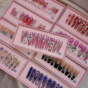 Uñas Acrílicas de Lujo Cuadradas a Presión con Pegamento y Puntas de Diamantes de Imitación, Logotipo Personalizado, Alta Relación Calidad-Precio, Caja de 10 Piezas - Product Image 1