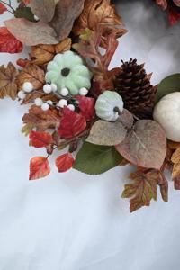 Couronne d'automne personnalisée à succès pour la décoration du Festival de la Récolte, avec feuilles d'érable et cônes de pin - Product Image 3