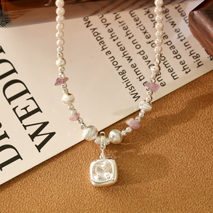Collar Ainibeni New Manta Rose con Perlas <span class=keywords><strong>de</strong></span> Imitación y Mariposa, Elegante Collar <span class=keywords><strong>de</strong></span> Cristal Morado con Cuentas para Mujer, Cadena para Clavícula que Combina con Todo - Product Image 4