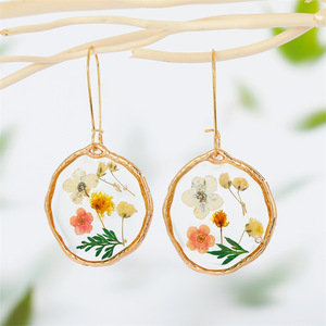 Pendientes de Flores Secas Naturales de Moda Vintage, Hechos a Mano, con Resina Epoxi, Pendientes Colgantes Florales, Joyería de Moda para Mujer - Product Image 4