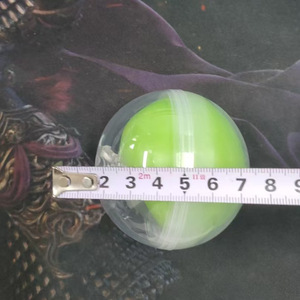 Pelota antiestrés de goma artesanal con forma de uva verde, crujiente, de rebote lento, juguete blandito, el más vendido transfronterizo, en caja. - Product Image 3