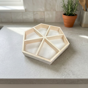 Bandeja hexagonal de madera con seis compartimentos triangulares, organizador de madera natural duradero de 12 pulgadas - Product Image 2