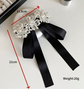 Barrette de luxe en perles françaises avec nœud floral en satin pour femme, idéale pour mariage et fête, pince à cheveux printanière - Product Image 3