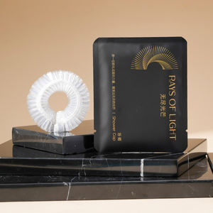 Offre Spéciale jetable personnalisable hôtel commodités économique hôtel trousse de toilette avec peigne de rasage dentaire bonnet de douche ensemble - Product Image 1