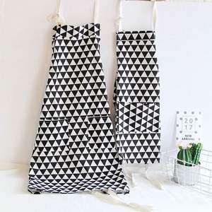 Tabliers de cuisine non tissés promotionnels écologiques en tissu recyclé pour la cuisine - Product Image 4