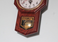 Horloge murale en plastique, 1 pièce, pendule moderne, promotion, cadeau, logo imprimé personnalisé, batterie chinoise, motif bois, pendule alarme