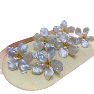 Boucles d'oreilles en perles de fleurs de Ram, or 14 carats, baroque, d'eau douce, grandes et petites, blanches, romantiques, pour mariage, pour femmes - Product Image 5