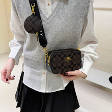 Contactez-moi pour des sacs à <span class=keywords><strong>main</strong></span> de créateurs de haute qualité en gros, de marque célèbre, pour femmes, en PU imperméable, de luxe et tendance. - Product Image 4