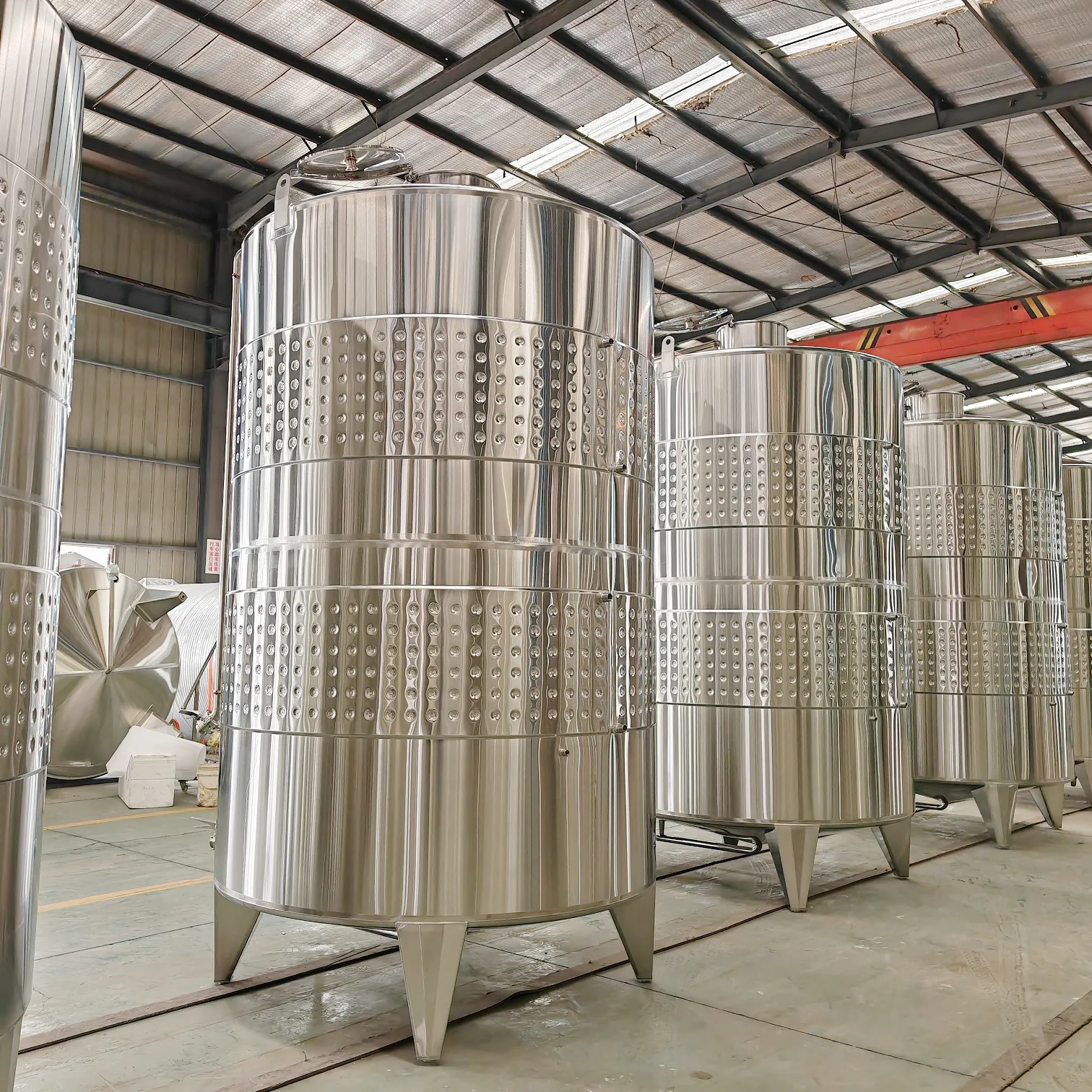 Customized Compact Wine Brewing Equipment Automated Solutions With Capacities From 100L To 5000L