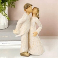 Fabricant OEM de figurines de couple personnalisées, sculpture en résine de la Saint-Valentin, statue sculptée à la main, vente en gros, décoration d'intérieur, cadeau