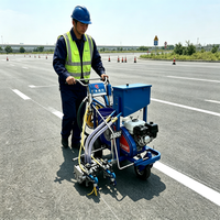 Machine à peinture pour marquage routier avec capacité de 6 L pour des opérations de marquage étendues