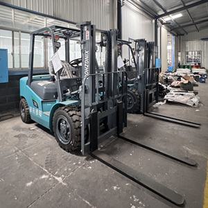 Chariot élévateur diesel d'occasion de 5 tonnes avec mât à 3 étages certifié CE pour l'extérieur tout terrain et compatible <span class=keywords><strong>multi</strong></span>-marques pour la construction - Product Image 2