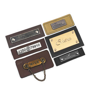 Etiqueta de cuero de metal PU personalizable, etiqueta de logotipo en relieve lavable, parche cuadrado de color personalizado para ropa y bolsos Vaqueros, forma de rollo - Product Image 4