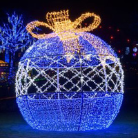 Grandes décorations lumineuses LED en forme de boule pour l'extérieur, ornements illuminés de qualité commerciale pour les décorations de Noël sur la pelouse et la cour avant
