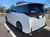 Véhicule d'affaires familial japon direction à droite 4 sièges en cuir Vellfire Hv 2024 voitures Toyotas à vendre
