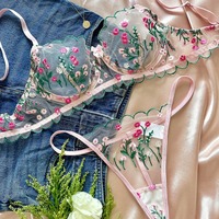 Set Lingerie Bordir Bunga Bordir Bordir Bunga Grosir, Set Bra Kawat dan Thong Jaring Transparan Seksi 2 Potong, Pakaian Dalam Pink Romantis