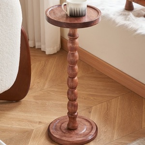 Mesa auxiliar con candelabro, mesa esquinera retro de madera maciza, mesa auxiliar de lujo ligero para mini sofá, mesa para tazas, estante móvil para cabecera de cama - Product Image 1