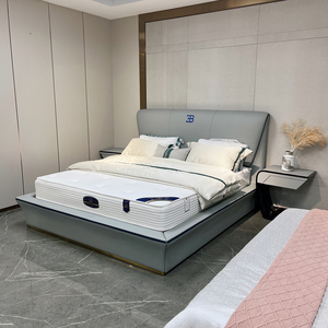 Mobili per camera da letto in stile moderno letto matrimoniale king size con comodino letto imbottito in pelle grigia per adulti - Product Image 2