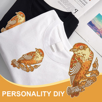 Patch tactique brodé 3D personnalisé en forme d'oiseau doré avec fermeture auto-agrippante pour chapeau, principalement des patchs en tissu en vente en gros