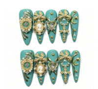 Faux ongles de luxe verts à presser, forme stiletto, en acrylique, avec perles et strass dorés, pré-dessinés, 10 pièces pour soirée