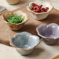 Simpele huishoudelijke restaurant servies dipsaus schaaltje bloeivormig keramiek dim sum schaaltje gebak gedroogd fruit snack schaaltjes