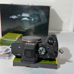Cámara Digital Profesional sin Espejo HFT A7 IV Alpha 7 A7M4 Full-Frame 4K Ultra HD con Soporte y Memoria, Venta al por Mayor de Cámaras de Cuerpo - Product Image 3