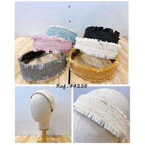 Fascia per capelli in canapa intrecciata con dettagli a frange per donna, accessorio di moda - Product Image 1