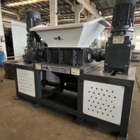 Le broyeur portable modèle 500 est utilisé dans l'industrie du recyclage des déchets de construction et des disques durs informatiques