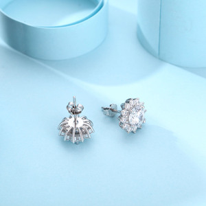 Fashionable Hot Selling 925 Sterling Silver Moissanite Earrings 18K <strong>Gold</strong> Plated 1 <strong>Carat</strong> Diamond Sunflower Ladies Earrings - Product Image 4