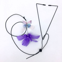 Jouet interactif suspendu triangulaire Star Cat BY060 avec plumes et élastique pour chat, avec petite clochette - Têtes de remplacement pour jouets