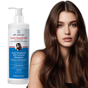 Shampoo Antiforfora a Marchio Privato per Cuoio Capelluto Secco e Pruriginoso, Trattamento Intensivo con <span class=keywords><strong>Solfuro</strong></span> <span class=keywords><strong>di</strong></span> <span class=keywords><strong>Selenio</strong></span> - Product Image 1