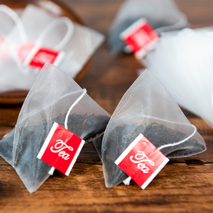 Oem Tự Làm Tốt Nhất Con Dấu Nhiệt Phân Hủy Sinh Học Phân Hủy Sinh Học Nylon Lưới Lụa Rỗng Kim Tự Tháp Tam Giác Túi Trà Với Chuỗi - Product Image 3