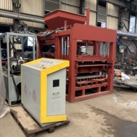 Machine à fabriquer des blocs de béton entièrement automatique QT5-15 pour le marché africain