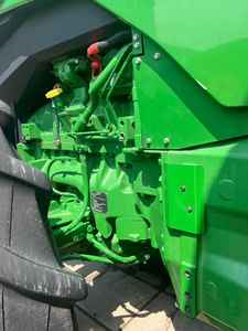Tracteur agricole d'occasion John 8R3004 300 CV à <span class=keywords><strong>prix</strong></span> d'usine, en bon état, avec moteur, boîte de vitesses et roulements - Product Image 6