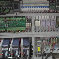 Machine d'emballage automatique à grande vitesse pour l'agencement des aliments et l'alimentation par plaques
