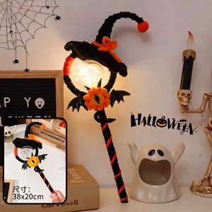 Kit de Bricolage Baguette Magique Lumineuse Sorcière en Chenille – Kit d'Artisanat Fait Main pour Halloween – Cadeau Surprise de Fêtes pour les Amateurs de Loisirs Créatifs - Product Image 4