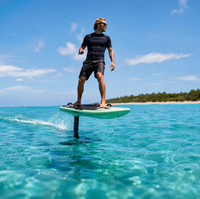 Planche hydrofoil électrique E-foil en fibre de carbone, planche de surf motorisée avec télécommande sans fil EFoil pour la mer, la rivière, le lac, divertissement aquatique